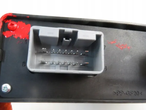 Jaguar Bromshuvudcylinder OEM 8W832C496AD image 7