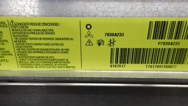 Cache airbag Mitsubishi Colt Z30 OEM 8002A579ZZ image 9