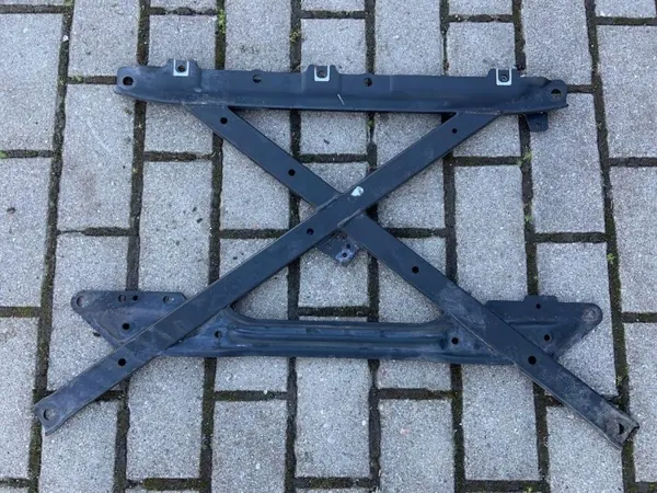 Refuerzo Suspensión Audi A5 8T OEM 8K1399345E image 2