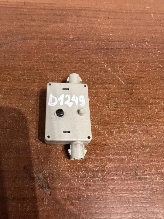 Antennivahvistin BMW X5 E70 OEM D1249 image 2
