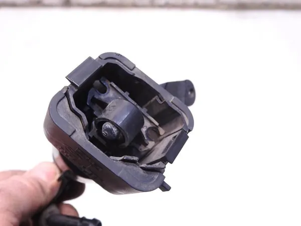 Lave-phare gauche Mazda 3 II OEM BBP3-5182Y image 6