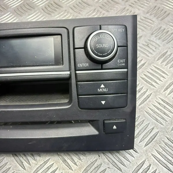 Panel de radio Volvo XC90 OEM 30797250 - Usado image 3