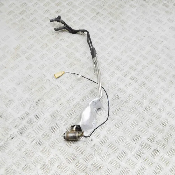 Audi A6 C8 AdBlue-Schlauch OEM 05L122157CA Gebraucht image 4