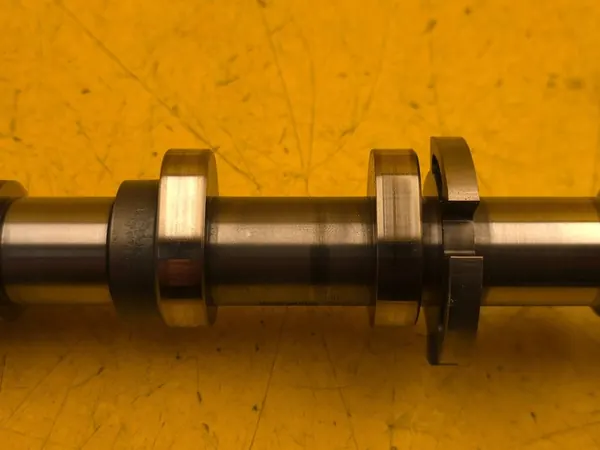 Audi Q8 Kamaxel Avgasspjäll 06M109088K image 6