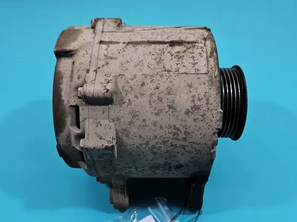 Vaihtovirtageneraattori Audi Q7 I 4L 4.2 V8 FSI OEM 079903021M image 3