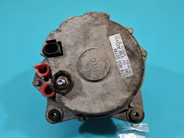 Vaihtovirtageneraattori Audi Q7 I 4L 4.2 V8 FSI OEM 079903021M image 5