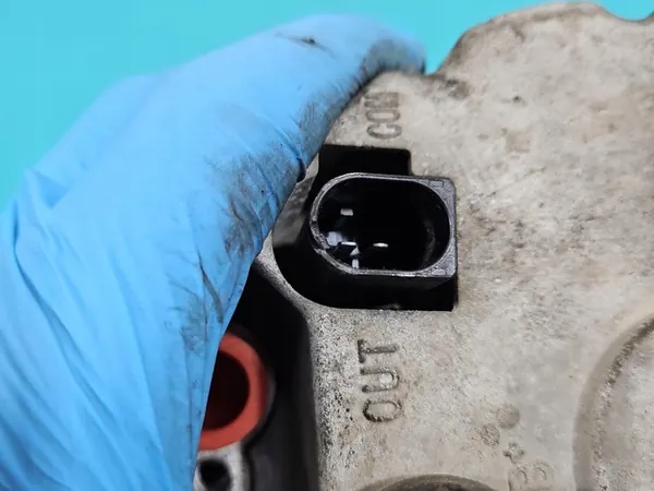 Vaihtovirtageneraattori Audi Q7 I 4L 4.2 V8 FSI OEM 079903021M image 6