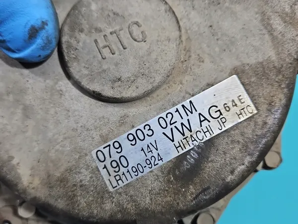 Vaihtovirtageneraattori Audi Q7 I 4L 4.2 V8 FSI OEM 079903021M image 7