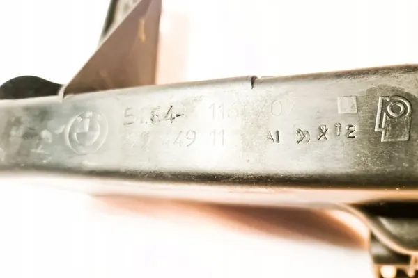 BMW 3 (E90) Reperationssats 2.0L Bensin 2006 OEM 51647116707 image 3