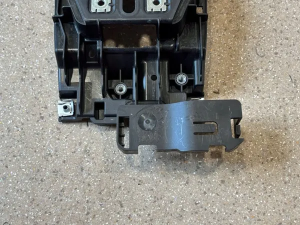 Framväxelspaksram OEM 80B863531A image 10