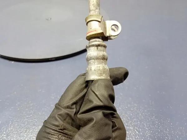 Conduto de óleo caixa OEM 01 para Mercedes Classe E W212 image 4