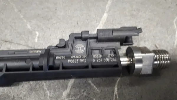 Iniettore BMW M5 M6 8627842, 0261500262 image 2