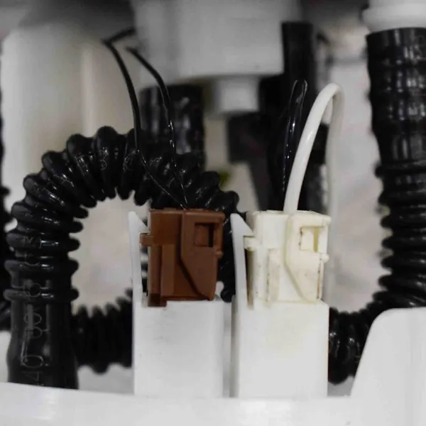 Bomba de Combustível Dacia Sandero II 1.2L 172021904R image 7