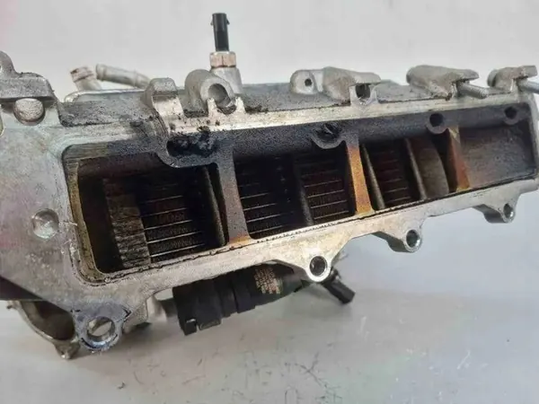 Colector de admisión VW OEM T951132B para Passat B7 2.0L image 4