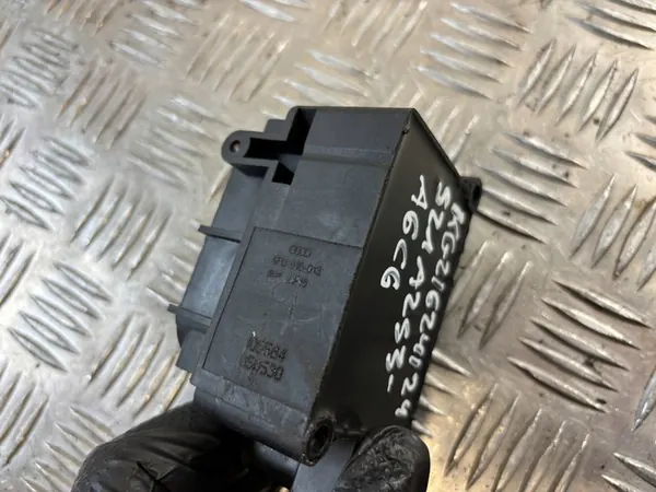 Distribuidor de Suspensão Pneumática Audi A6 C6 image 2