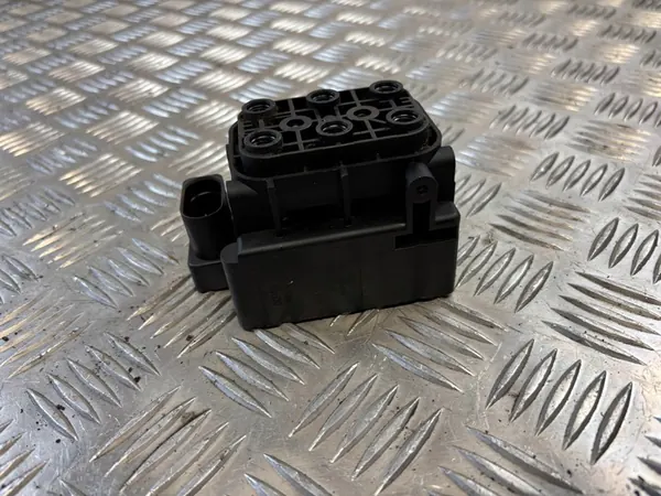 Distribuidor de Suspensão Pneumática Audi A6 C6 image 7