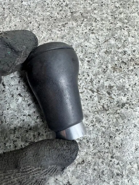 Pommeau de levier Mazda OEM - CX-5 2012-2017 image 3