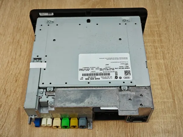 Lecteur de carte SD Audi OE OEM 8W0035899 image 3
