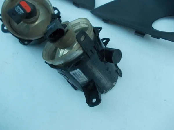 Opel Corsa E FAROL ESQUERDO 13253625 image 10