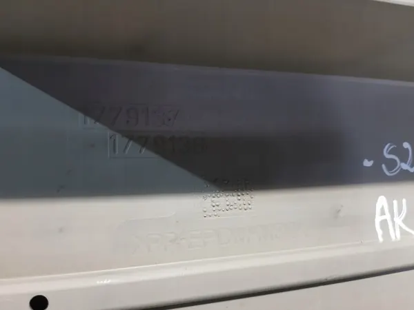Scania R Dachlüfterabdeckung OEM 1779134 - Gebraucht image 10