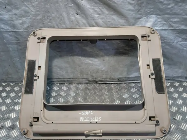 Scania R Dachlüfterabdeckung OEM 1779134 - Gebraucht image 6
