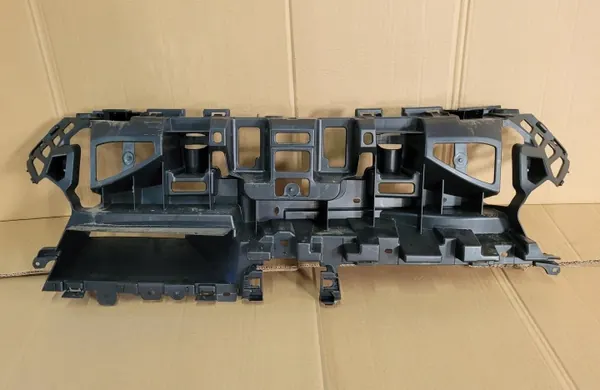 Toyota Aygo X etupuskurin vahvike OEM 52117-0H060 image 2