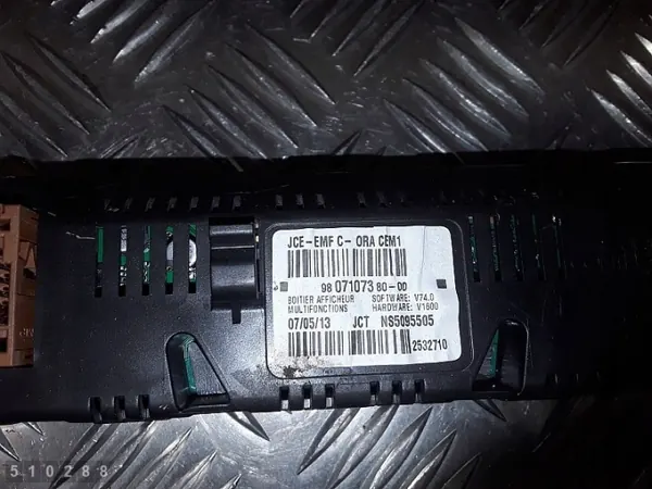 Ecrã de visualização Citroen DS3 OEM 9807107380 - Usado image 3