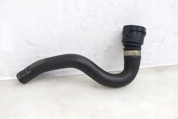 Jäähdytysputki SKODA KAROQ 1.6L diesel 2019 5Q0122101GJ image 2