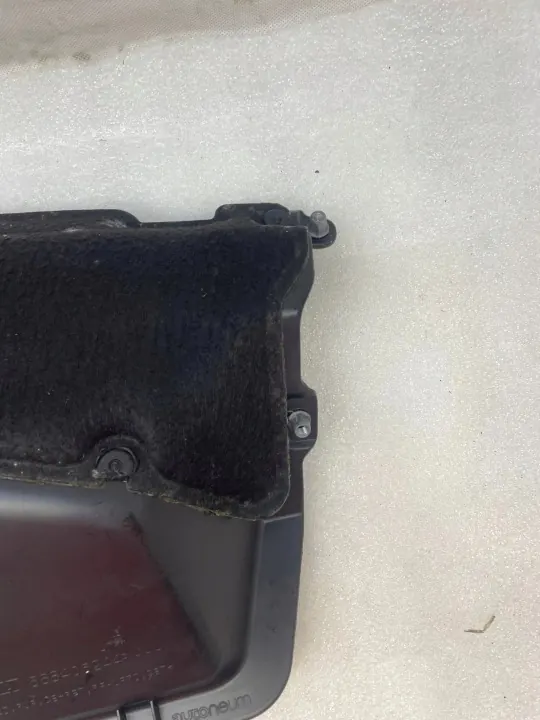 Panel de drenaje derecho OEM 668405244R para Renault Trafic image 3