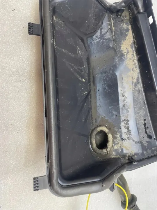 Panel de drenaje derecho OEM 668405244R para Renault Trafic image 7