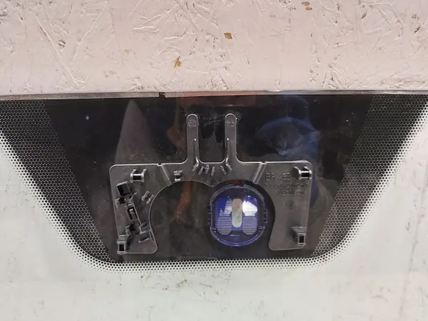 Ruit Mercedes G-Klasse W463 Lift OEM A4638200911 image 6