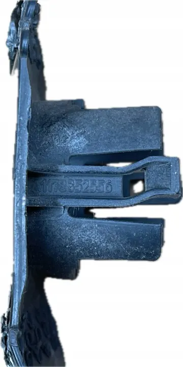 Suporte de cobertura PDC Mercedes CLA AMG W117 OEM K98 image 6