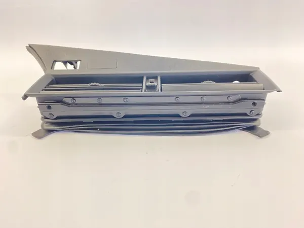 Grille d'aération centrale OEM SDV104540 Mercedes W201 image 5