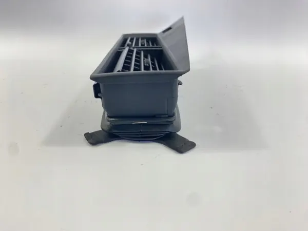 Grille d'aération centrale OEM SDV104540 Mercedes W201 image 6