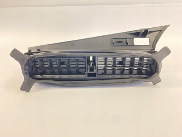 Grille d'aération centrale OEM SDV104540 Mercedes W201 image 9