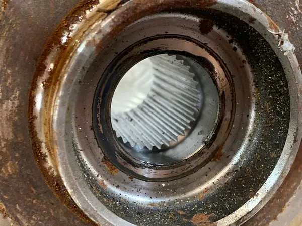 Mozzo ruota posteriore destro JEEP GRAND CHEROKEE I 52124815AD image 3