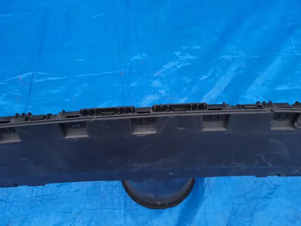 Spoiler avant OEM 5H0805915A pour VW Golf 8 image 4