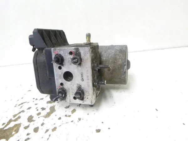 Gebruikte Volkswagen OE 8E0614111T ABS-pomp image 2