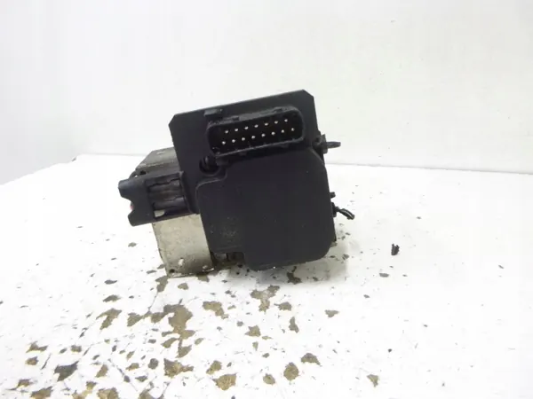 Gebruikte Volkswagen OE 8E0614111T ABS-pomp image 3