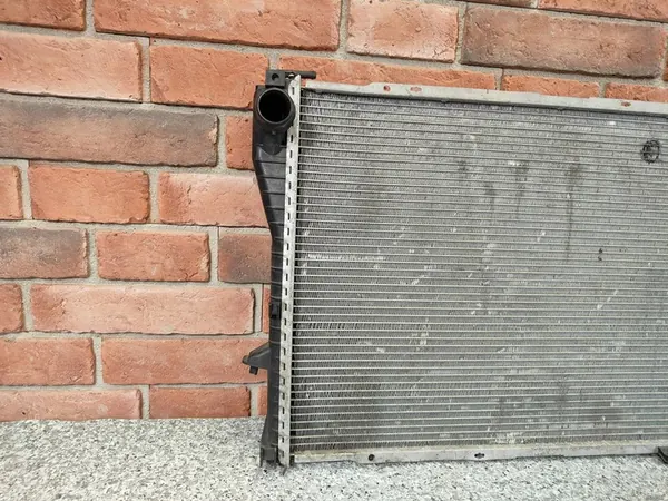 BMW E39 Vattensradiator MANUAL M54 525i 530i image 7