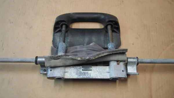 Saab 9-3 Cabrio katon lukitusvipu OEM saabtzatcca image 3