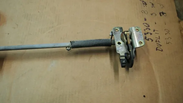 Saab 9-3 Cabrio katon lukitusvipu OEM saabtzatcca image 4