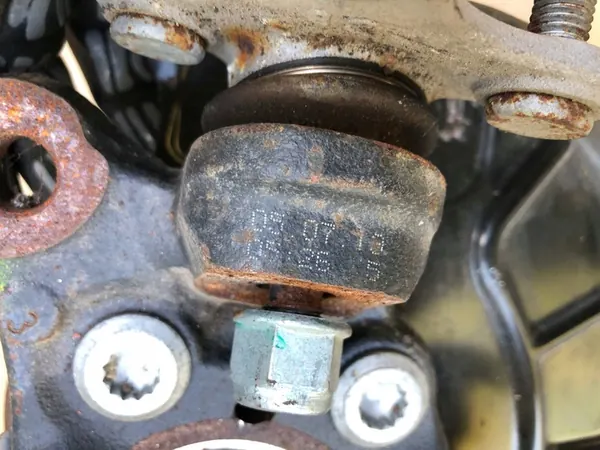 Mozzo anteriore sinistro Skoda Yeti 1K0407255AA Ammortizzatore 3C0413031BC image 7