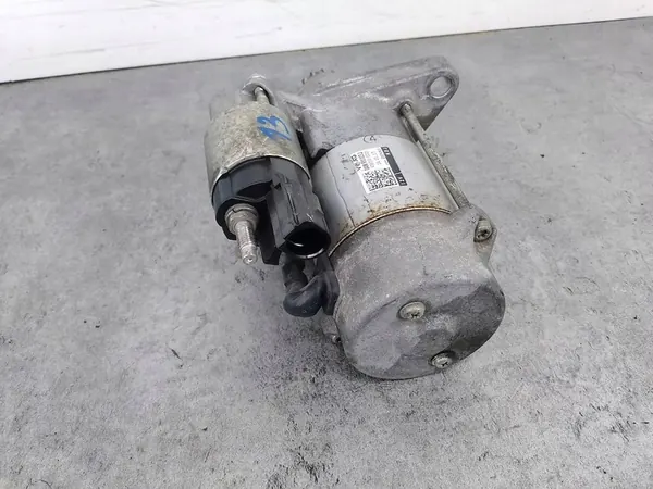 Motor de arranque VW Golf VII 1.6 TDI image 2