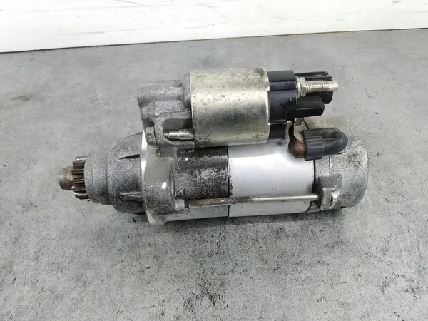 Motor de arranque VW Golf VII 1.6 TDI image 3