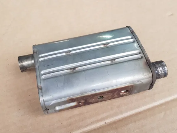 Webasto Pakoputken Vaimennin OEM 9001800D - Käytetty image 3