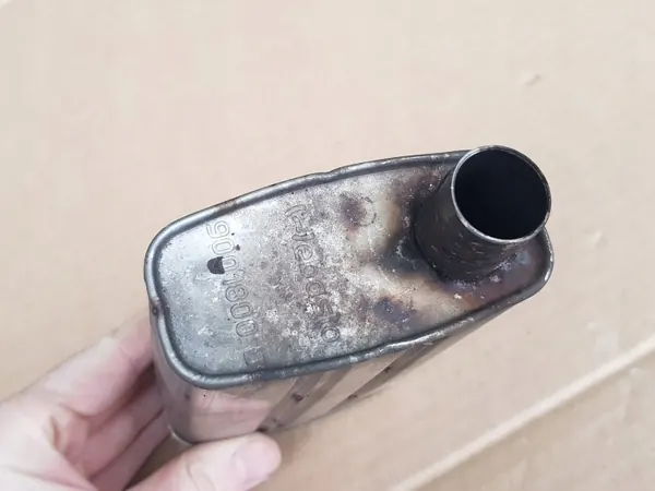 Webasto Pakoputken Vaimennin OEM 9001800D - Käytetty image 4