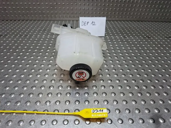 Expansionstank OEM S25165787 Toyota OE Begagnad image 3