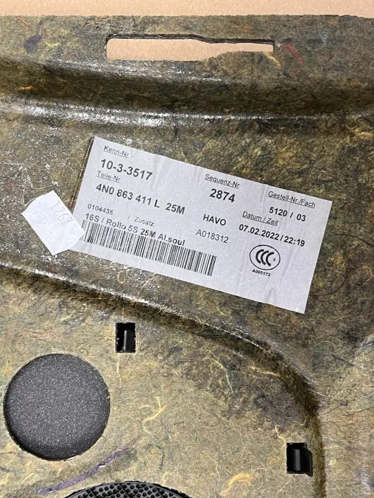 Garniture Alcantara Étagère Arrière Audi A8 D5 OEM 4N0863411L image 5