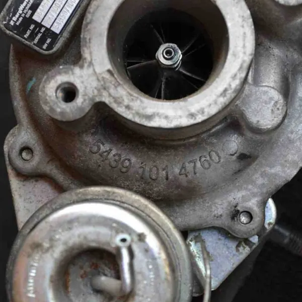 Turbo usado OEM 82728353 para Renault Clio III image 6